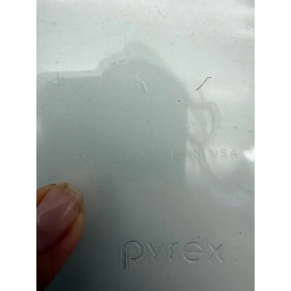 Pyrex Glass Baking Dish with Sage Green Plastic Lid Rectangle Casserole Dish